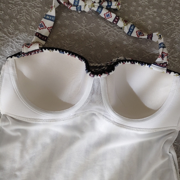 Jessica Simpson New Bikini - Picture 5 of 11